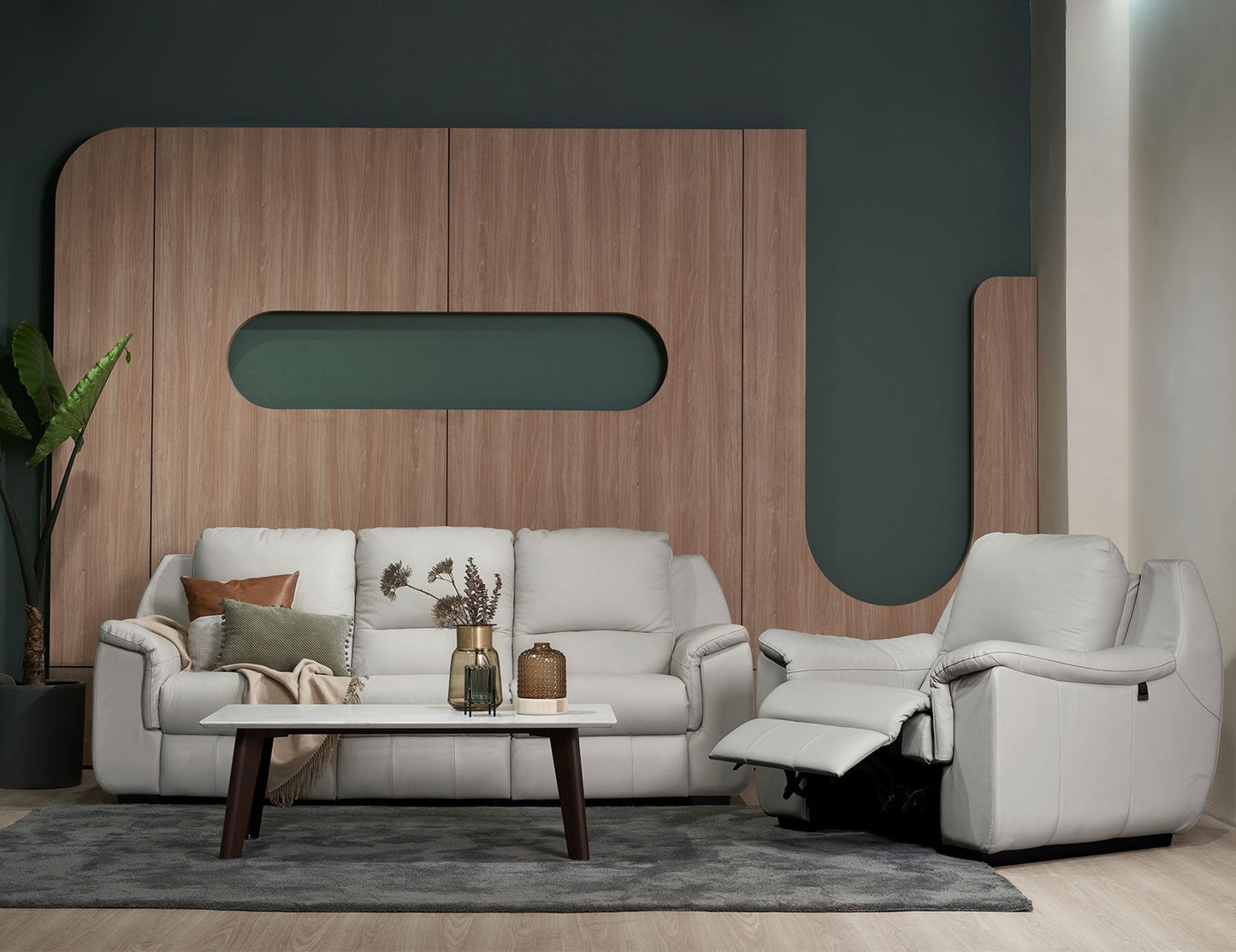 Canapé inclinable motorisé en cuir CONCERTO avec dossier haut