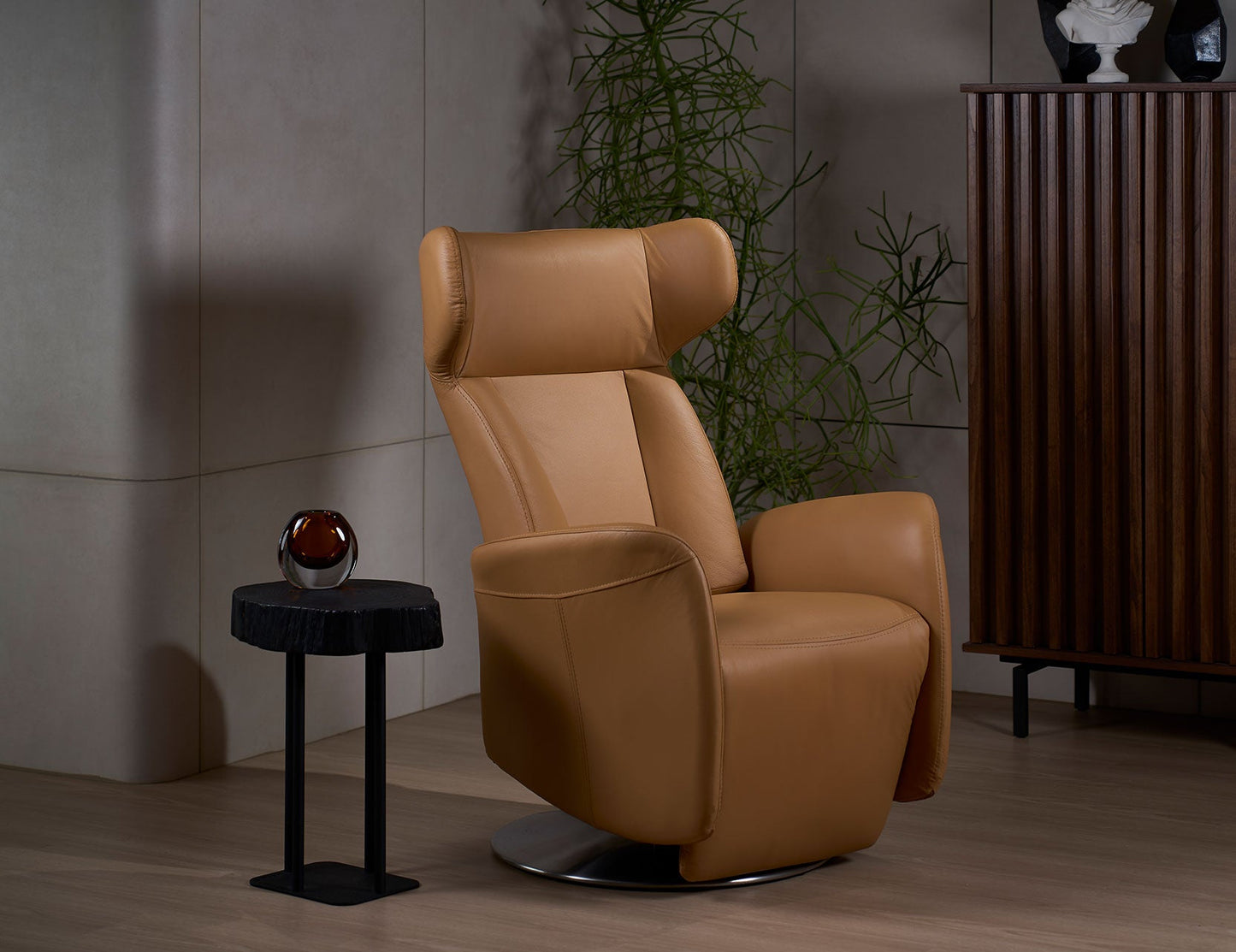 Fauteuil inclinable motorisé en cuir WINGBACK
