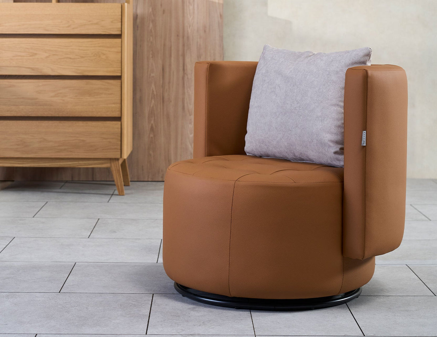 Fauteuil pivotant en cuir CLUB