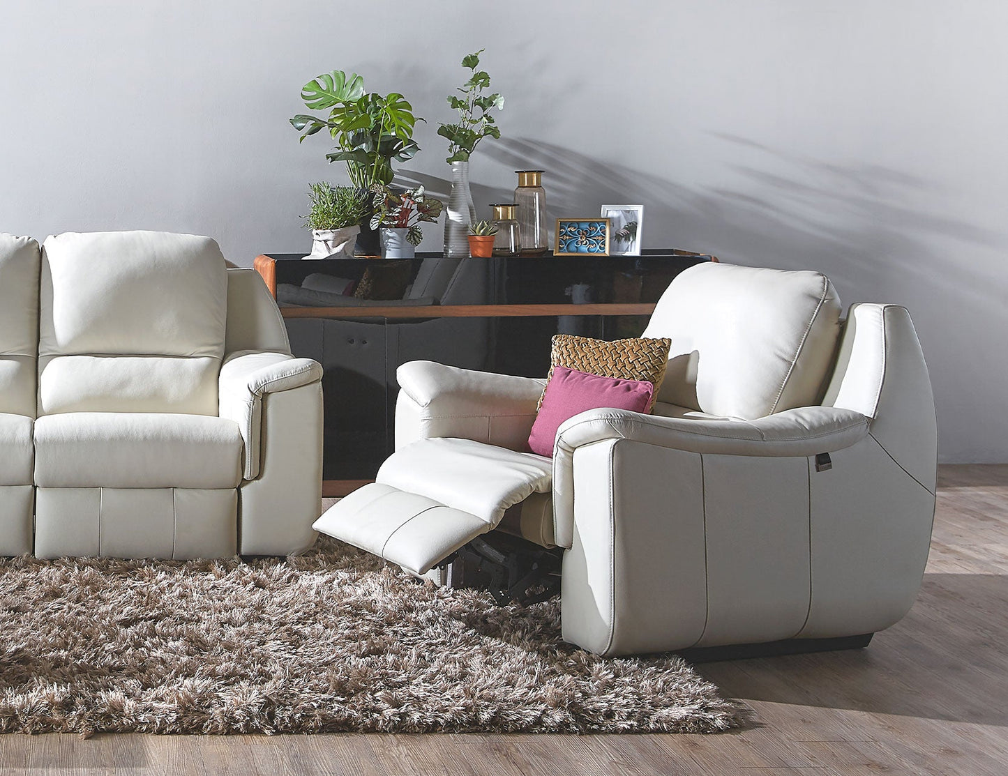 Canapé inclinable motorisé en cuir CONCERTO avec dossier haut