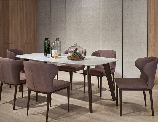 Table à manger KAY en quartz avec accents de marbre