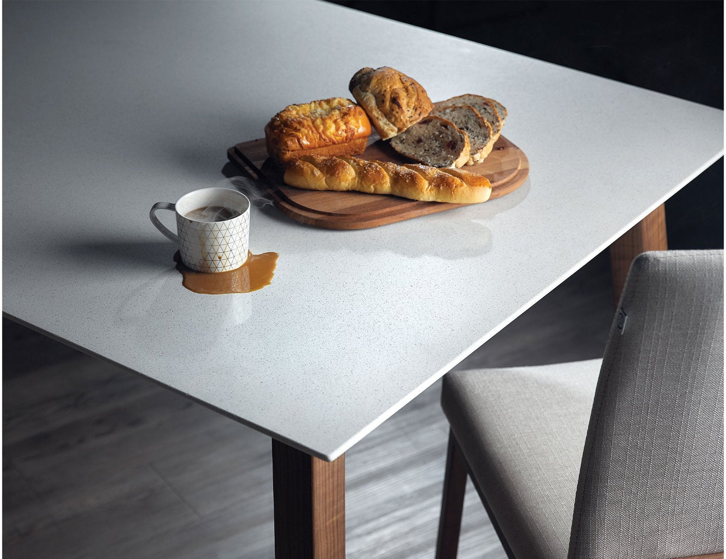 Table à manger avec plateau en quartz BOLDA