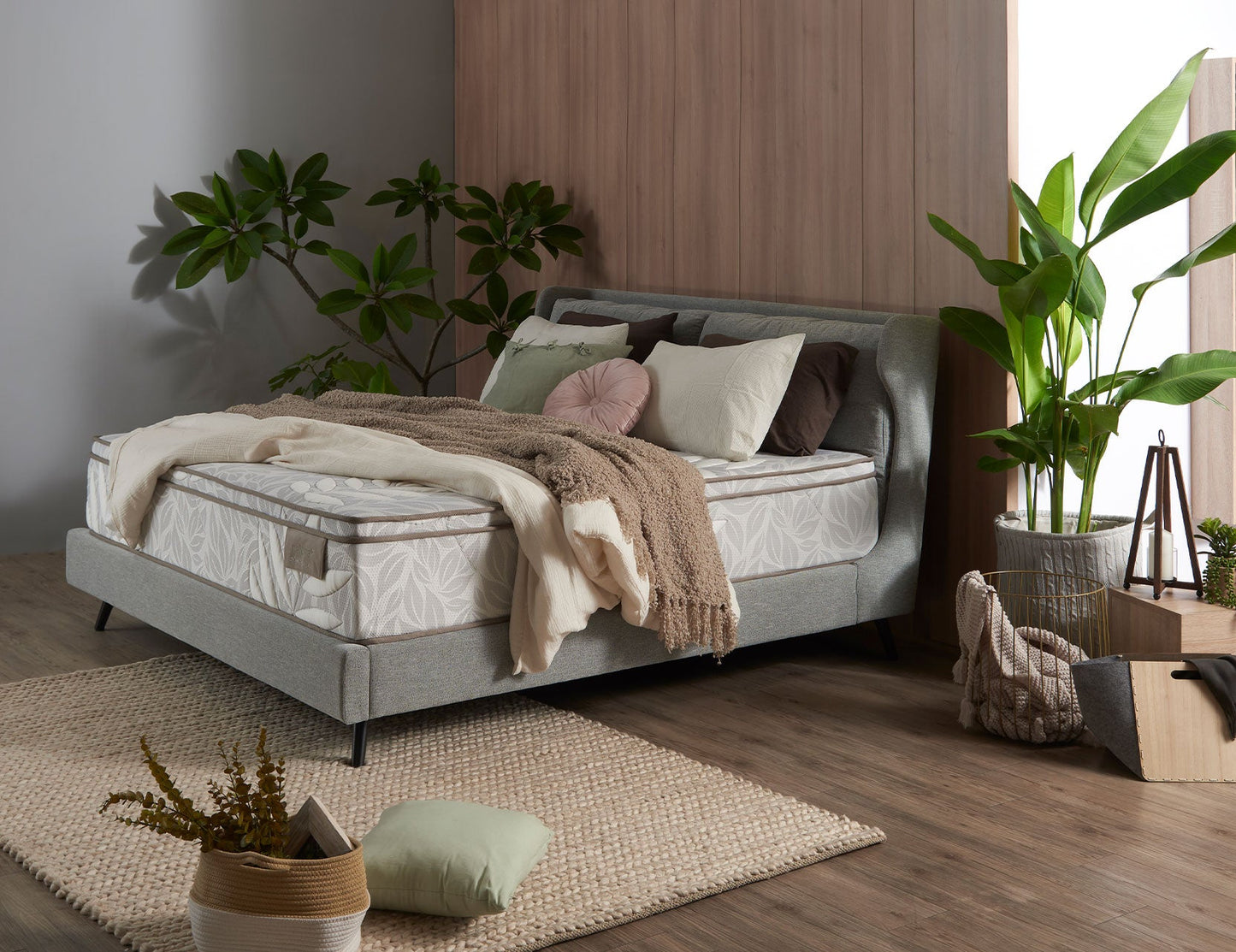NATURA Matelas à ressorts réactifs en fibre de bambou et latex naturellement hypoallergénique
