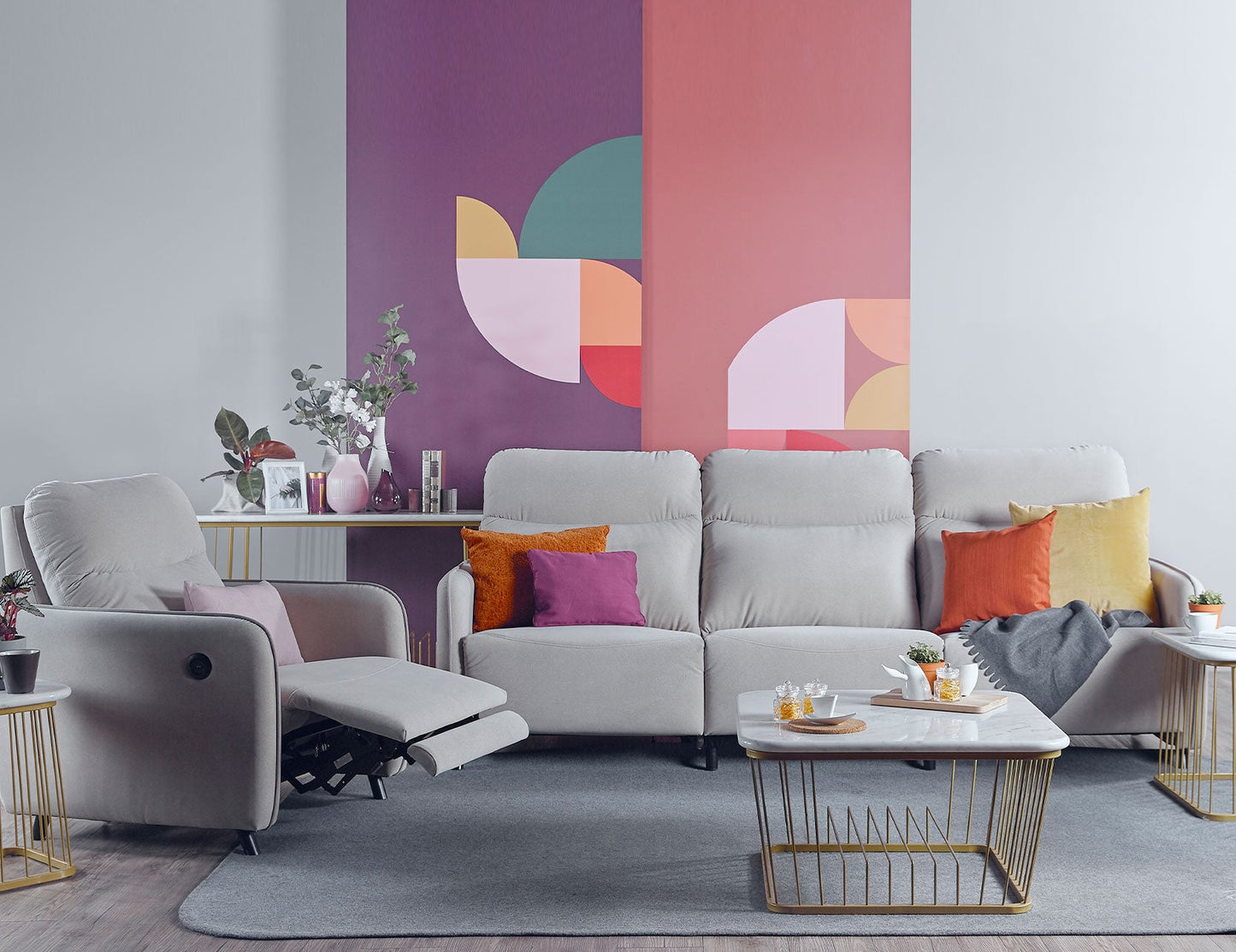 Canapé inclinable motorisé en tissu HOMER avec dossier haut et ports USB