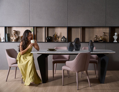 Table à manger FOLD en quartz avec accents de marbre