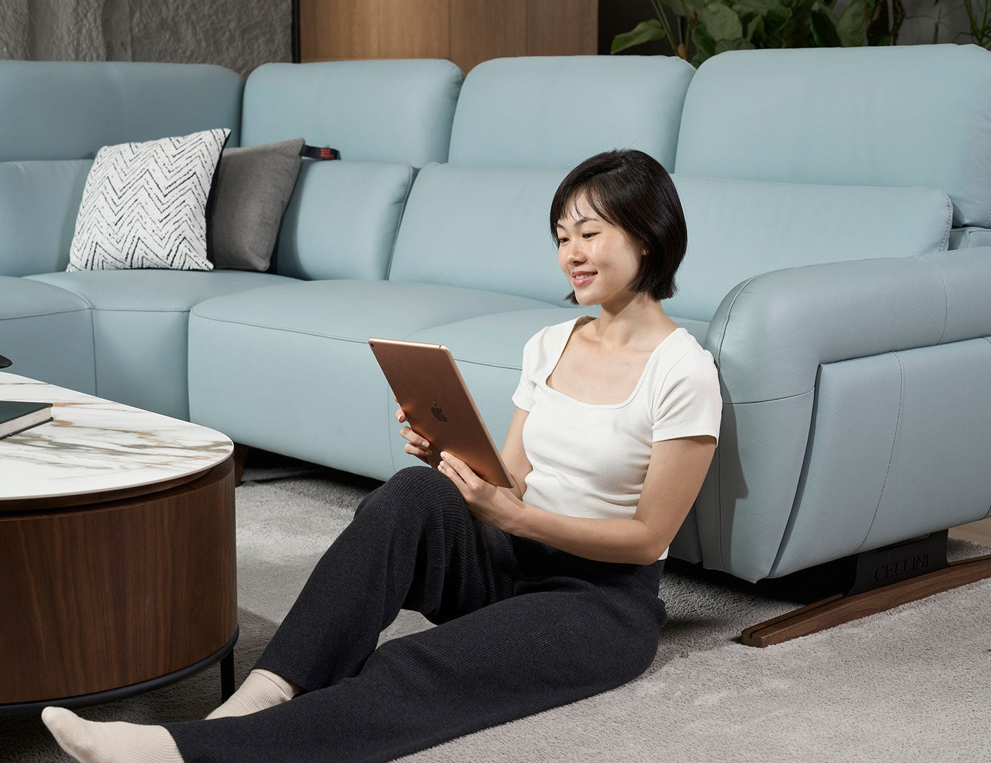 Canapé modulaire en cuir HIRO avec appui-tête réglable